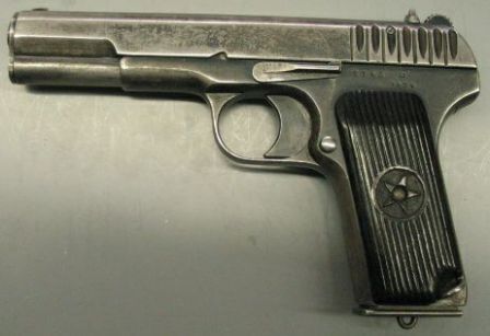 Tokarev TT mod.1933 tabanca, sol yan görünüm